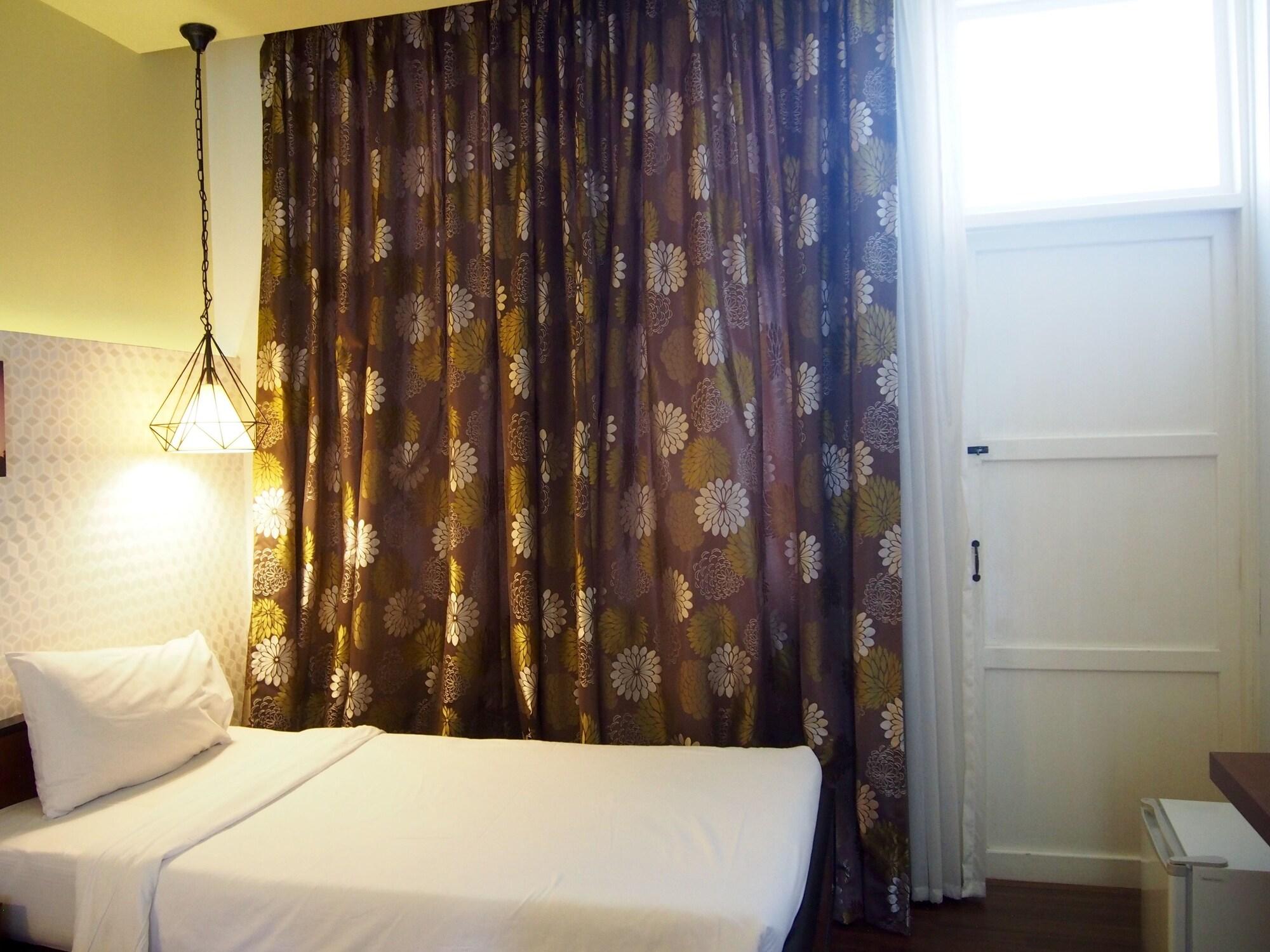 Retroasis Hotel Bangkok Luaran gambar