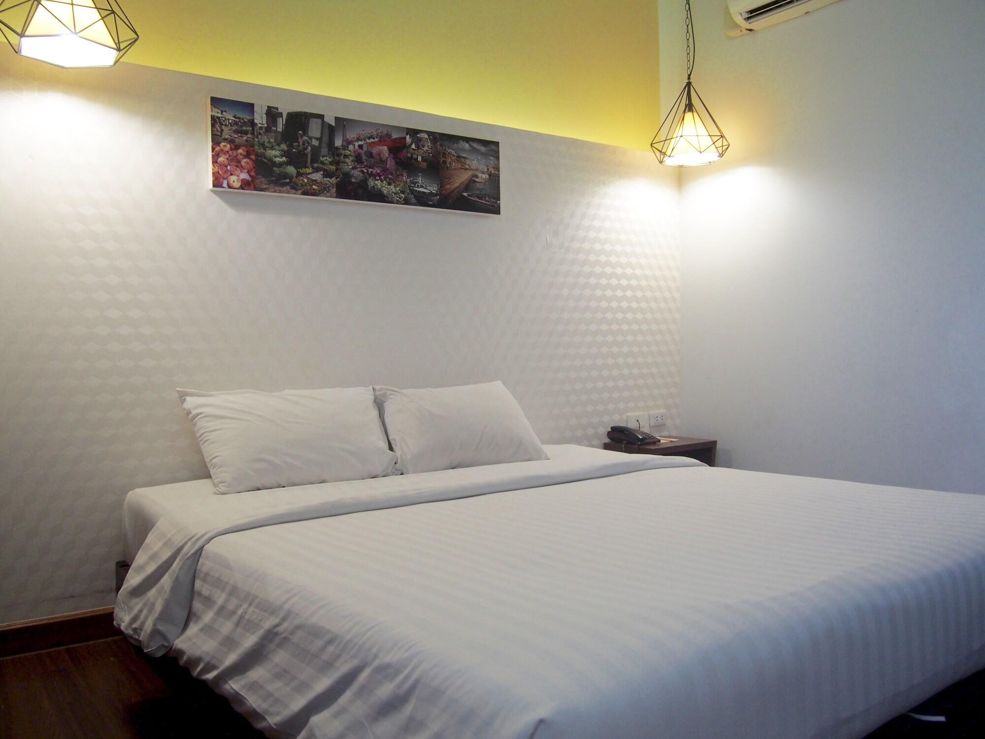 Retroasis Hotel Bangkok Luaran gambar