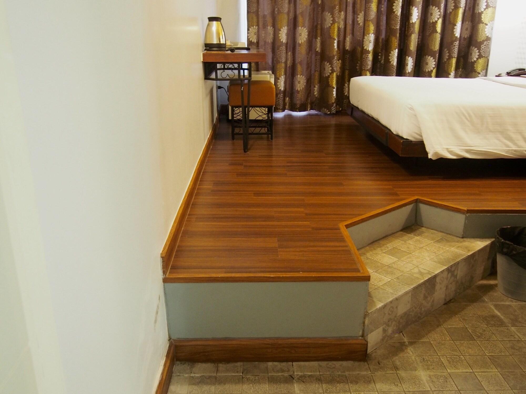 Retroasis Hotel Bangkok Luaran gambar