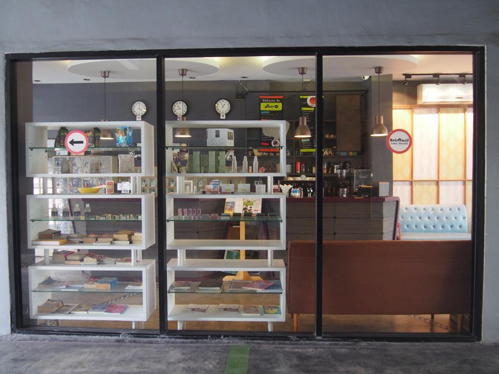 Retroasis Hotel Bangkok Luaran gambar