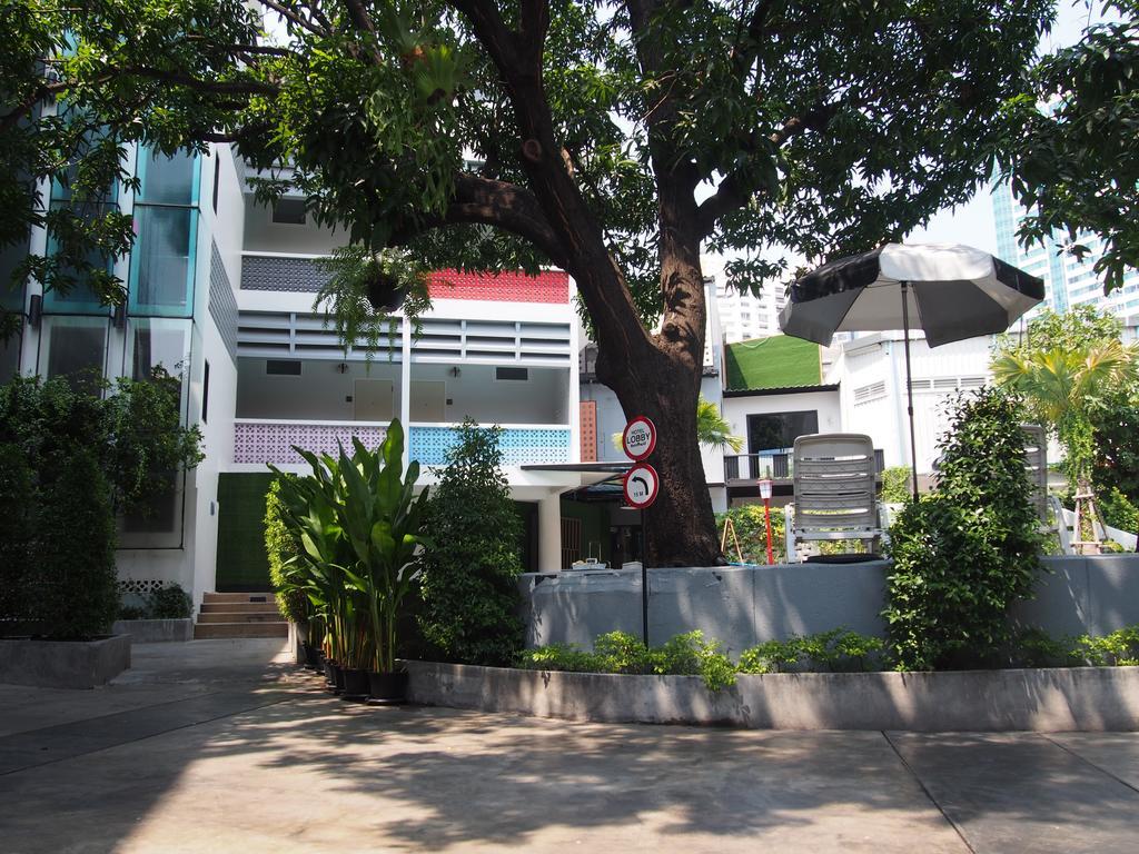 Retroasis Hotel Bangkok Luaran gambar